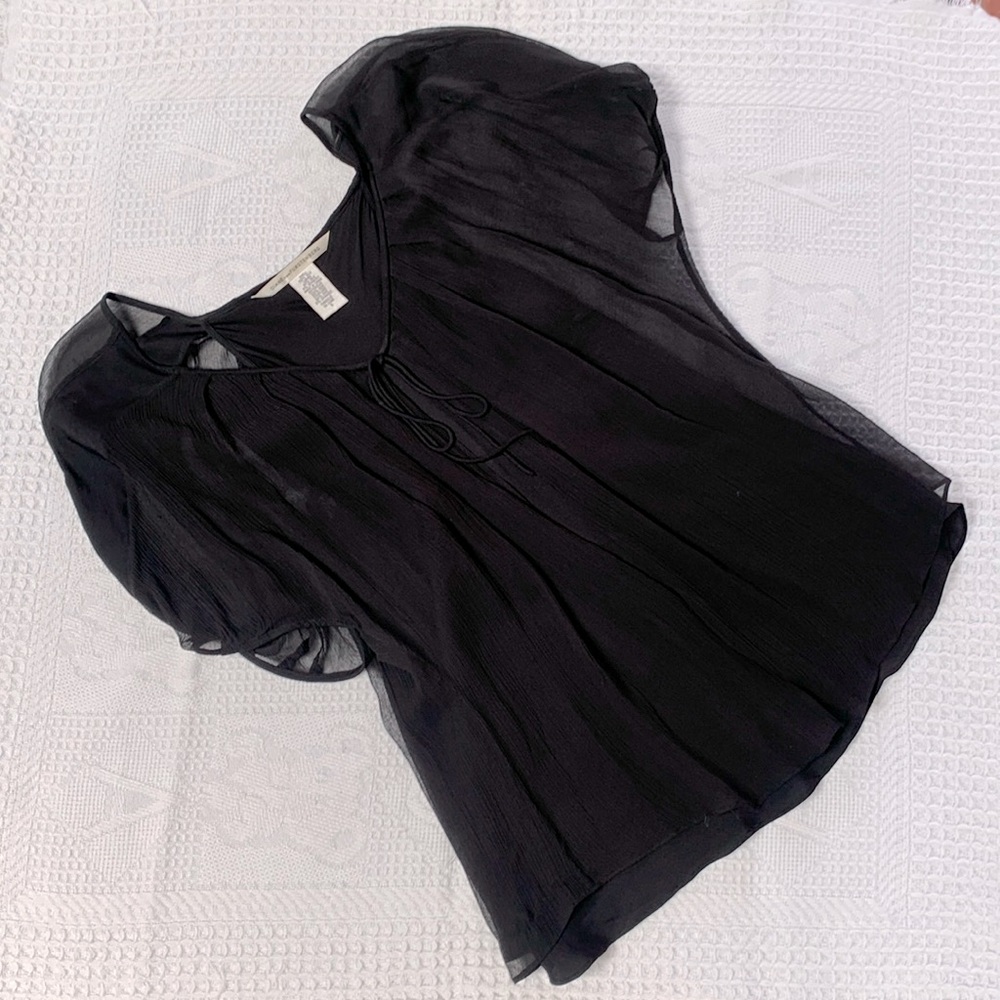 *2/$30* Diane Von Furstenberg Silk Sheer Overlay Short Sleeve Blouse Top
